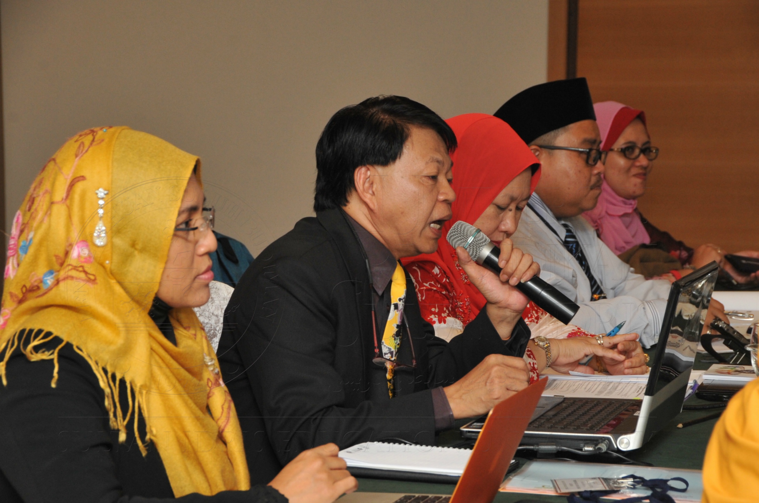 PRO15 160 MEGNATIC HAS 9837